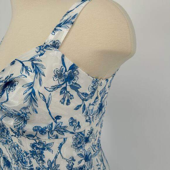 Hutch Sophie Floral Maxi Dress Size Small - Picture 4 of 7